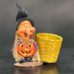 ELLE EMME- Halloween